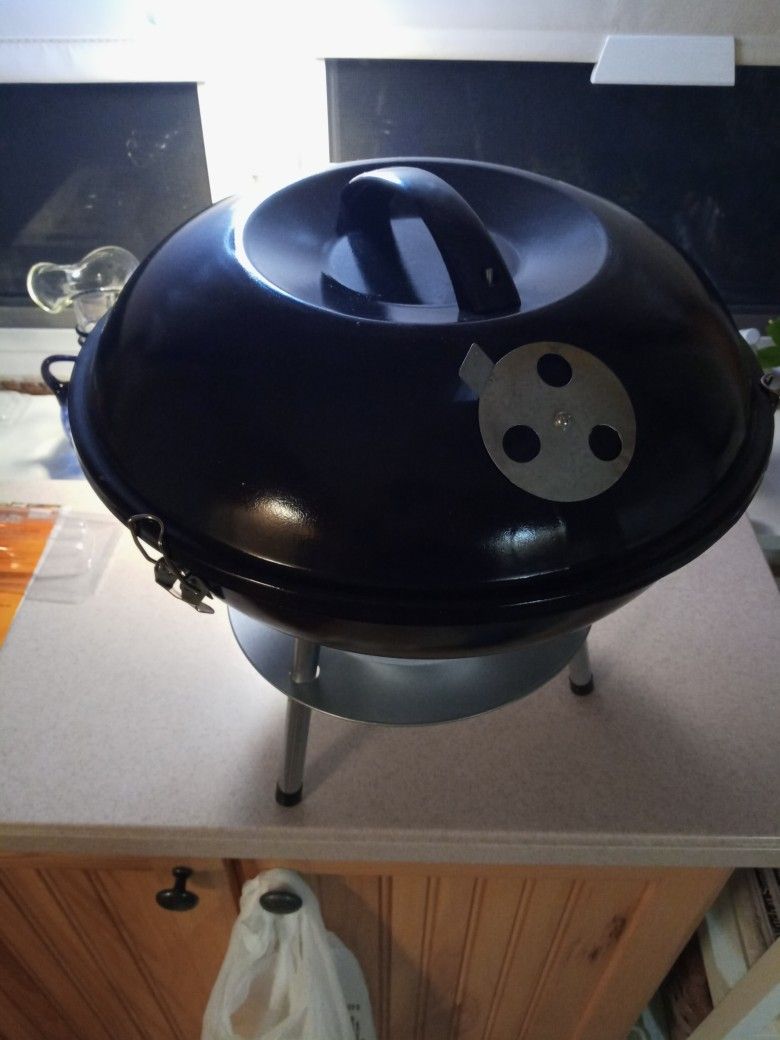 Table Top BBQ Charcoal Grill