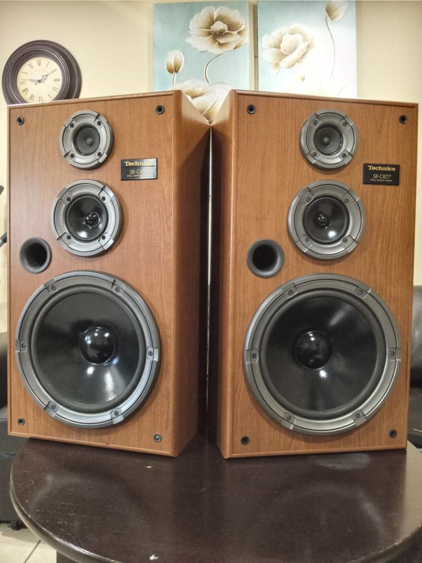 VINTAGE TECHNICS SB-CR77 3-WAY SPEAKERS SYSTEM PAIR 200 WATTS