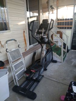 Pro Form Trainer 7.0 Elliptical Cross Trainer