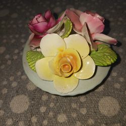 Antique ceramic. Thornley Bone China bouquet Of Flowers. Staffordshire England. 31/2" X 3" (approx.)