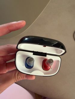 In-Ear Hearing Aids with Charging Case