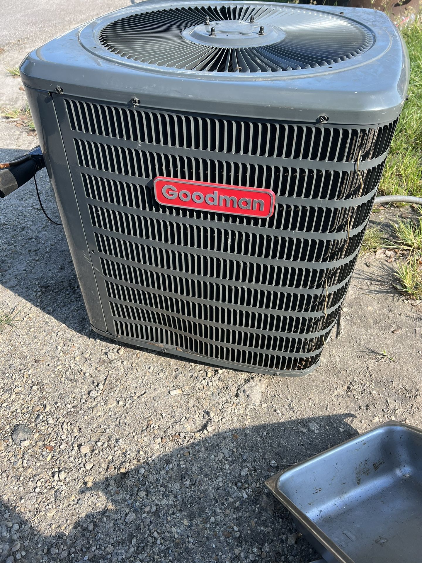 Goodman 3 Ton 14 SEER Air Conditioner GSX140361