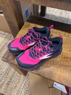 Women’s Brooks Trainers