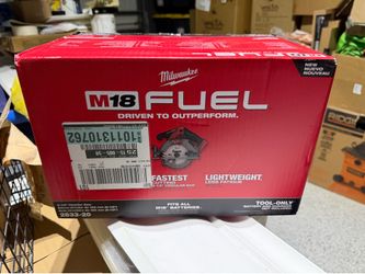 M18 FUEL 18V Lith-Ion Brushless Cordless 6-1/2 in. Circular Saw