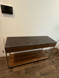Marble entry table