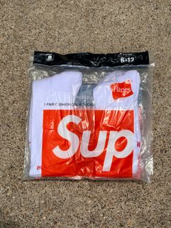 Supreme socks