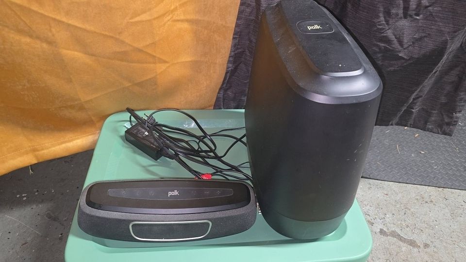 Polk Audio Surround sound System w Remote 