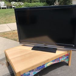 TV + Kids Table
