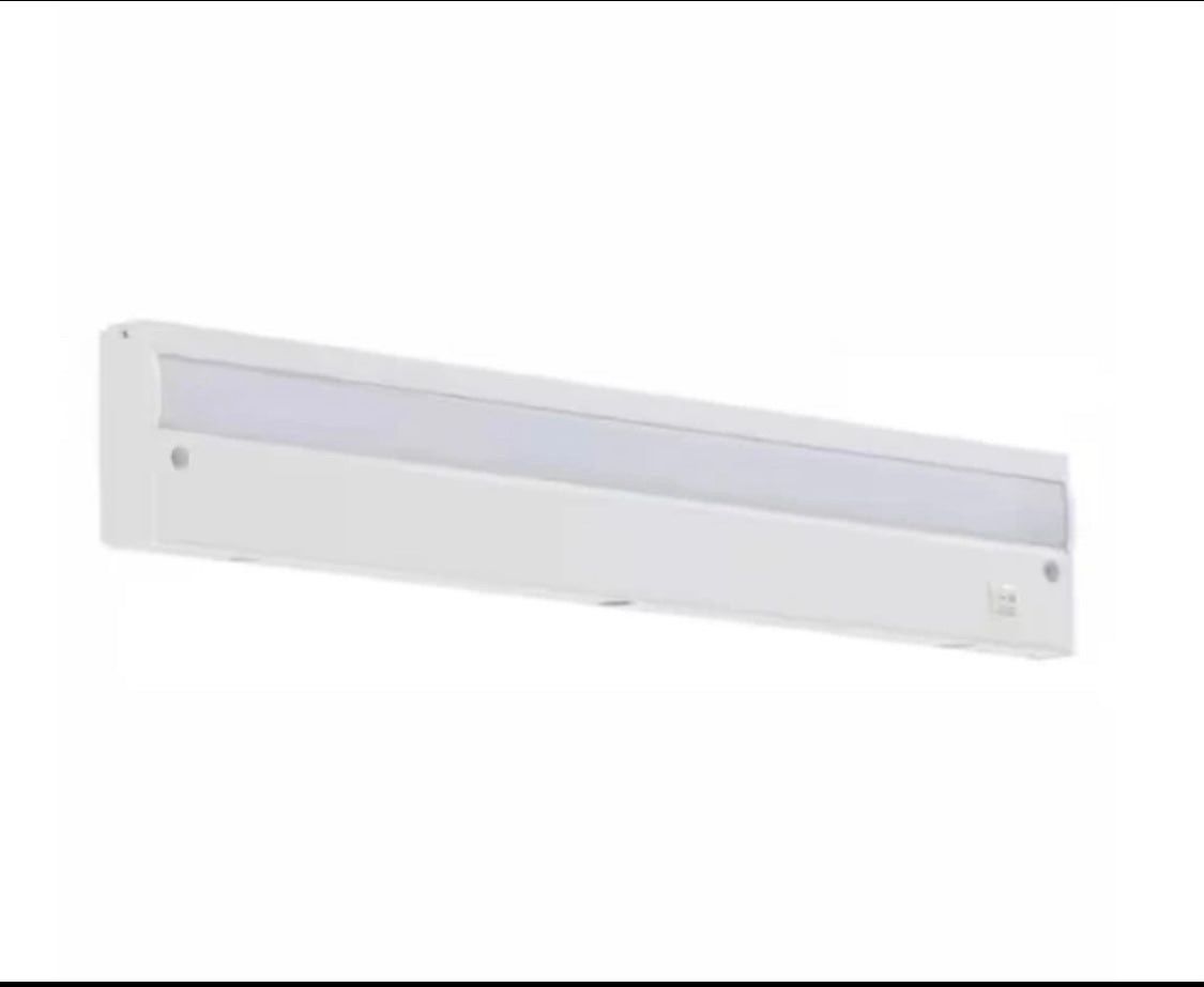 new Commercial Electric 36 in. LED White Finish Under Cabinet Light, 57005A-WH