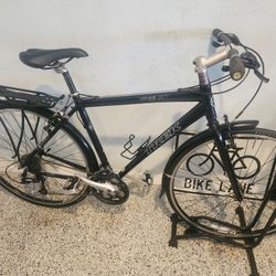 🔥🚲🔥Trek 7.3fx Hybrid 20” frame 24-speed Hybrid bike Aluminum🔥🚲🔥