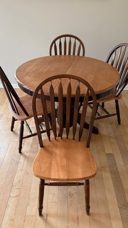 Expandable Wooden Table & 4 Chairs