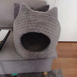 Cat Bed 