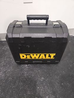 DEWALT DW359 CIRCULAR SAW  DOUBLE INSULATED WITH HARD TOOL CASE