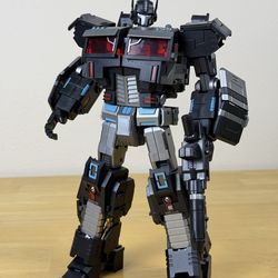 Generation toys Nemesis Prime. GT-03 limited to 500