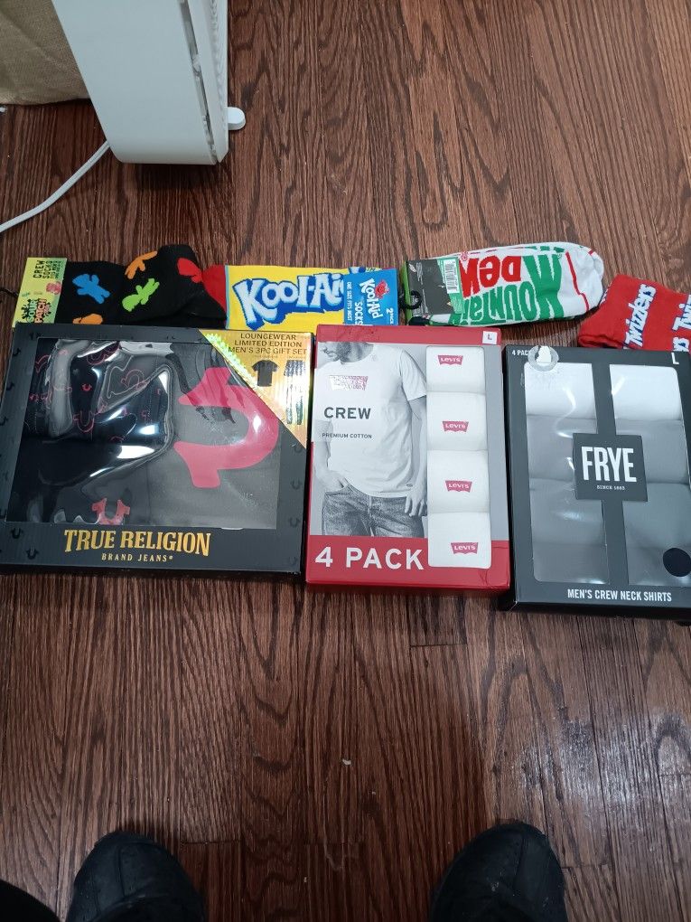 Tee Shirts , Socks, 3 Piece Set