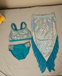 LIKE NEW Swim Suit Size Girls (10-12).