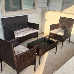 New Inbox 4-piece Patio Set With Cushions(we Finance And Deliver)