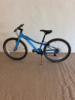 Jamis XR24 bike Mountain Bike Blue with CST All Terrain Tires