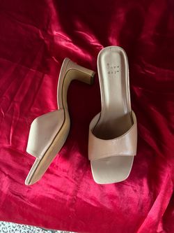 Pink Heels size 9
