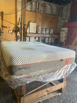 Queen Tempur-Pedic Mattress