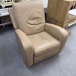 Natuzzi recliner (FREE 24H DELIVERY)