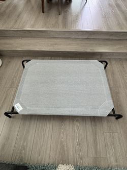 FS: Coolaroo Elevated Dog Bed - Large Up To 100lb Dog