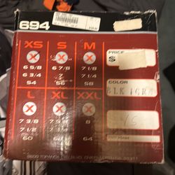 O’Neil helmet / gloves / pullover