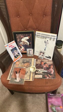 Derek Jeter Memorabilia Collection Lot