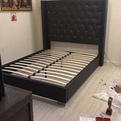 Bed-Frame. 🚚(Immediate-Delivery)💨