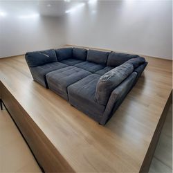 Couch Sectional 6 Piece Modular (Free Delivery!!)
