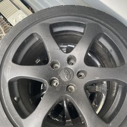Infiniti Rim 