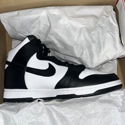 Nike Dunk Hi Panda 