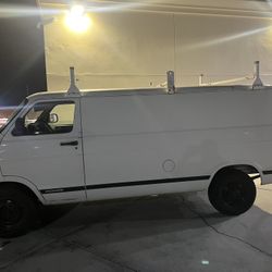 Dodge RAM 2500 CARGO 