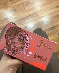 Juvias place blush