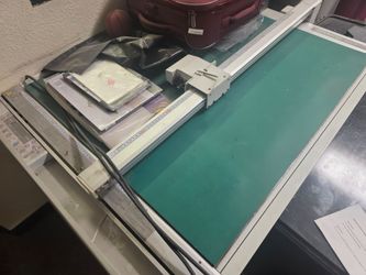 Flatbed group graph tech cutter