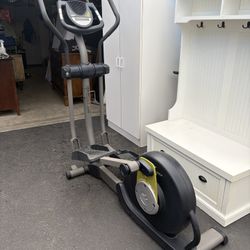 ProForm Elliptical 900 Space Saver