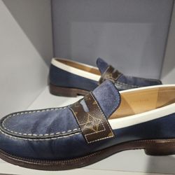 Louis Vuitton shoes men size 8