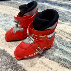 Salomon Kids Boots Size youth 12.5 (19.0 Mondo)