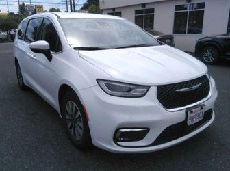 2023 Chrysler Pacifica Hybrid