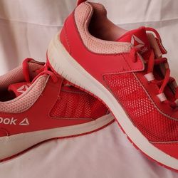 Women's Reebok shoes. Size US 4.5