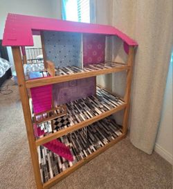 Extra Large Dollhouse