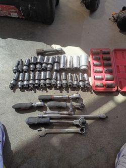 Mechanic tools sockets and ratchet everything for $50