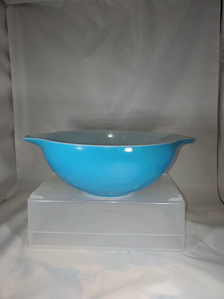 Vintage Pyrex Blue # 444 Mixing Bowl