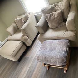 2 Chairs 2 Ottomans