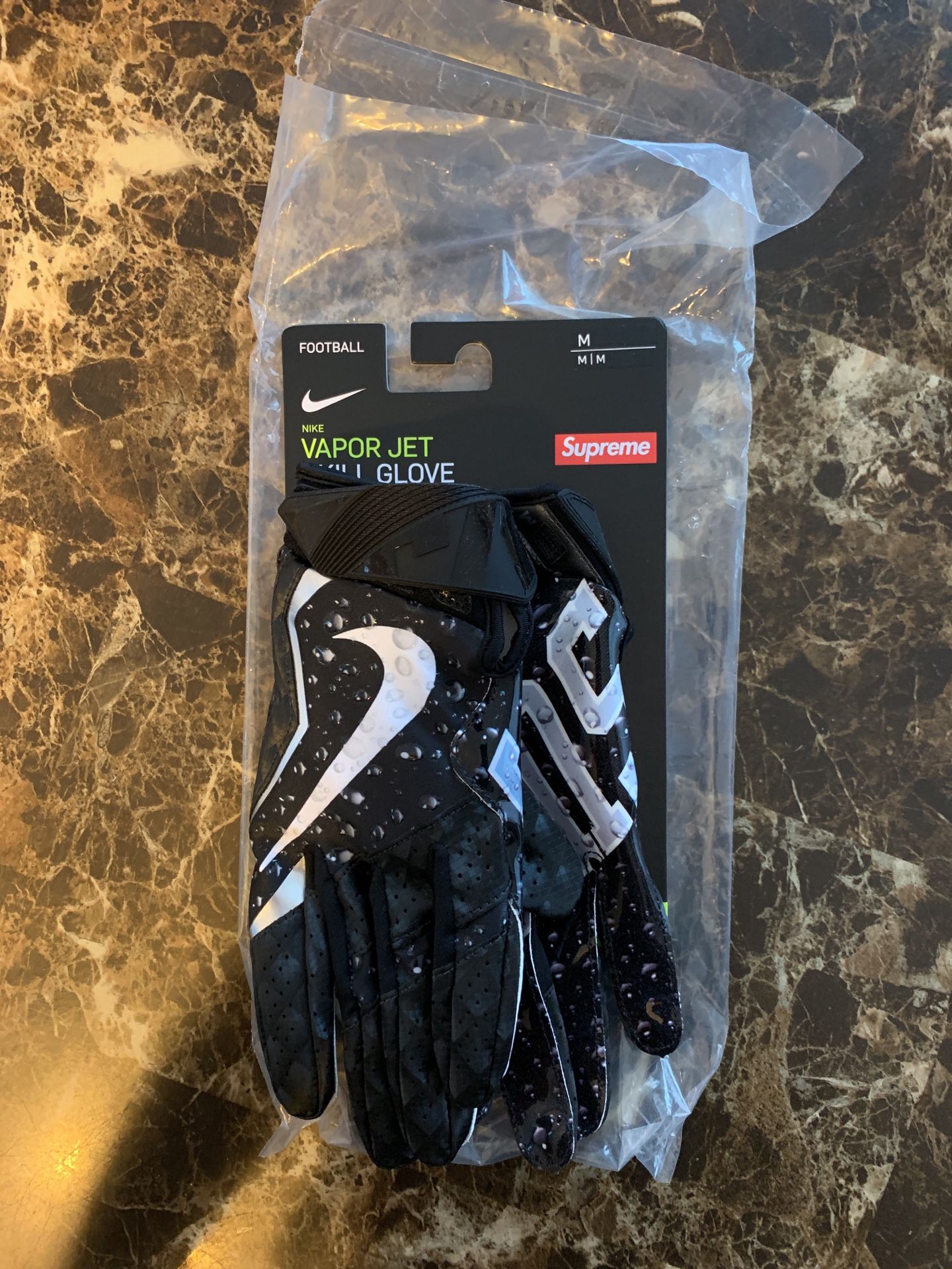 Supreme vapor jet football gloves New for Sale in Greensboro, NC - OfferUp