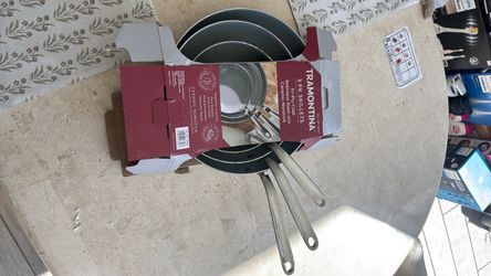 Tramontina 3-piece Tri-Ply Clad Stainless Steel Ceramic Nonstick Fry Pan Set
