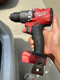 Milwaukee m18 fuel hammer drill