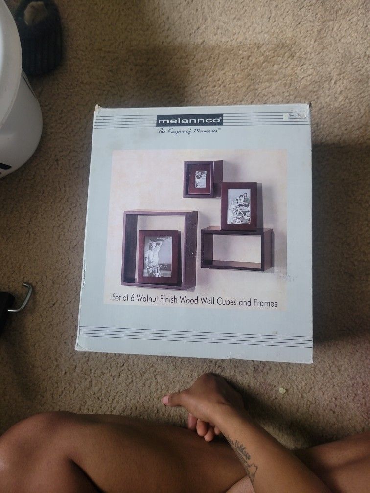 Wood Wal Cubes And Frames
