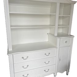Bonavita Dresser Changing Table with removable Hutch