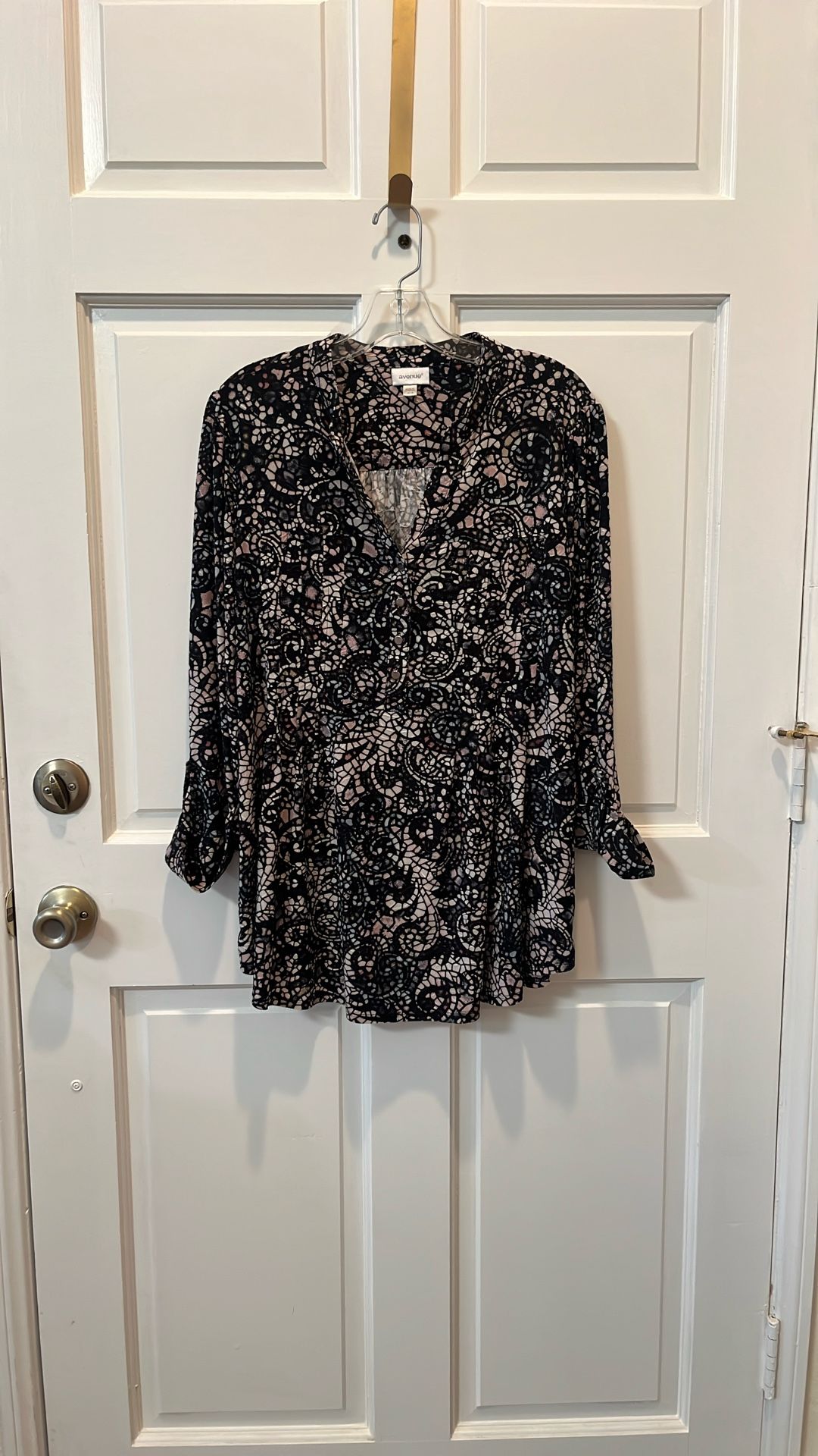 Women’s Plus Size 14/16 Made by Avenue – Excellent Condition Worn About Two Times